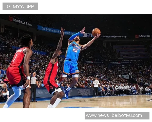 米切尔半场表现亮眼仅用16分钟砍下14分4助攻3抢断展现实力 米切尔半场表现亮眼仅用16分钟砍下14分4助攻3抢断展现实力