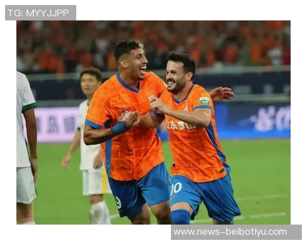 泰山队外援马德鲁加与泽卡共赏济南夜景尽显美丽风光 泰山队外援马德鲁加与泽卡共赏济南夜景尽显美丽风光