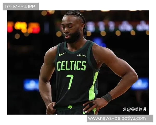 杰伦布朗首节狂砍16分全场19中13砍下32分引领球队胜利