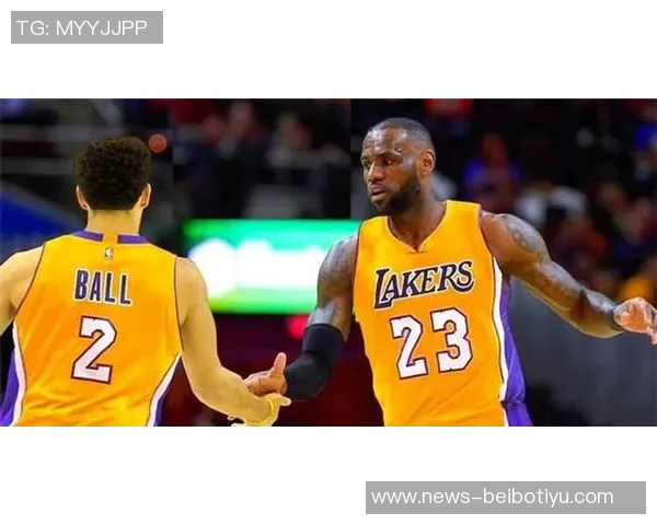 杜兰特赞詹姆斯全明星专注力不投半场三分不用左手上篮